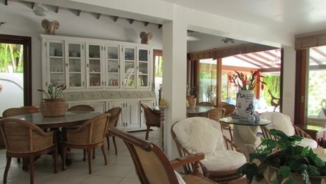 LOCAÇÃO PRAIA DA BALEIA PÉ NA AREIA