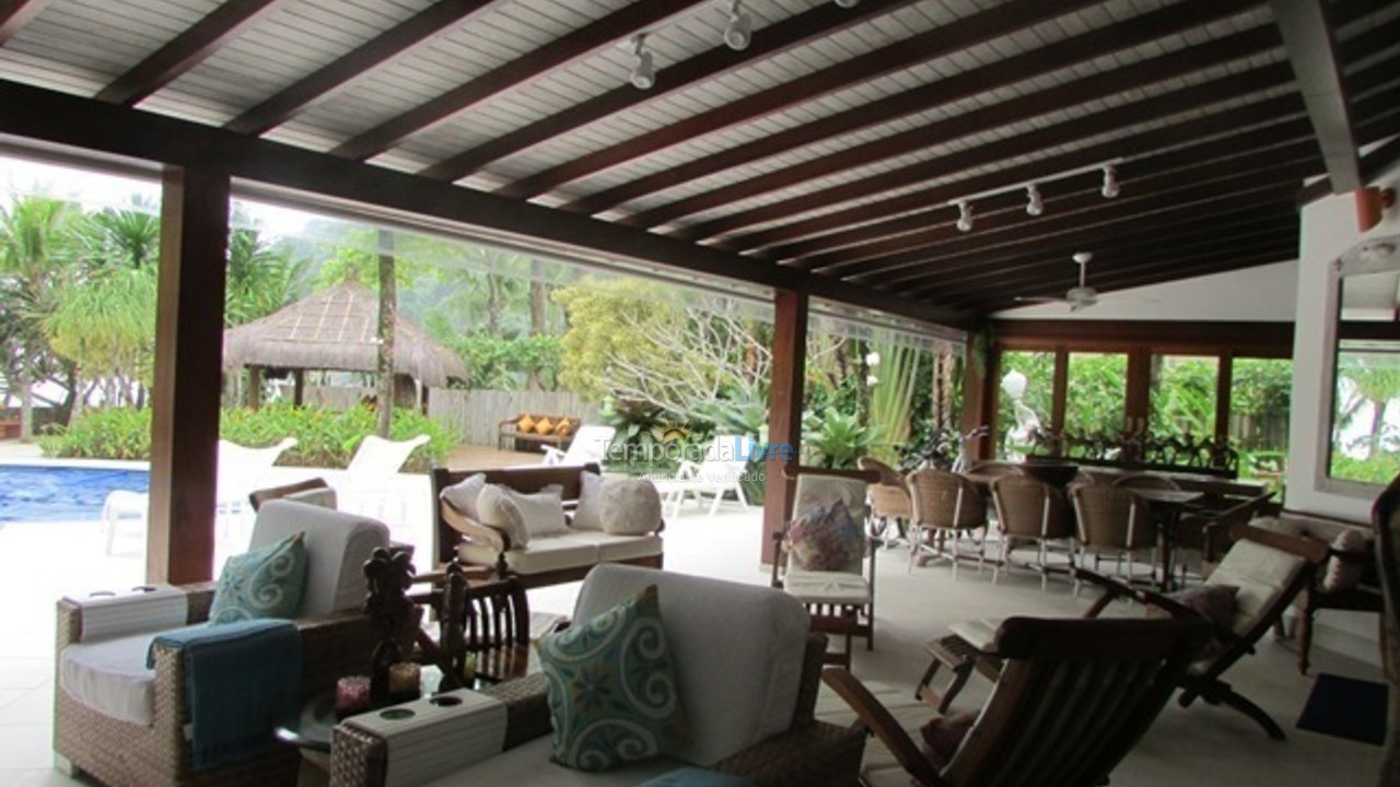 Casa para aluguel de temporada em São Sebastião (Praia da Baleia)