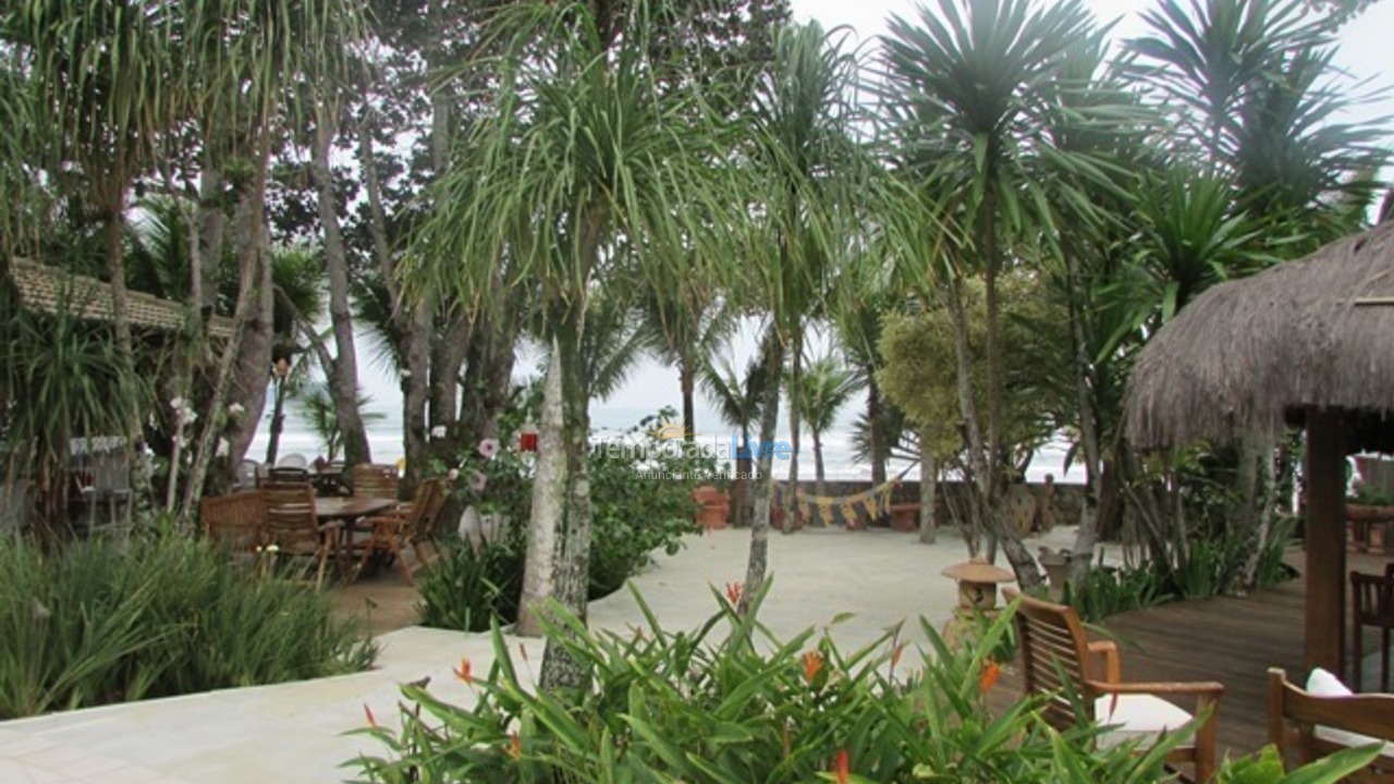 Casa para aluguel de temporada em São Sebastião (Praia da Baleia)