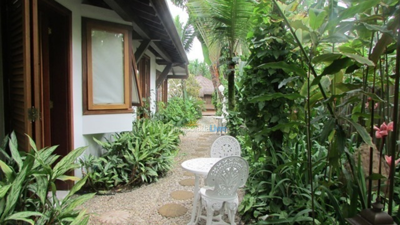 Casa para aluguel de temporada em São Sebastião (Praia da Baleia)