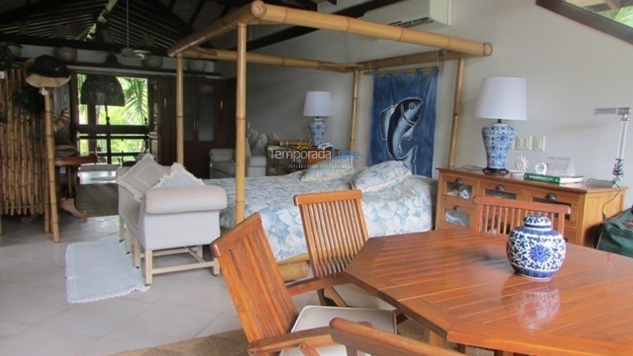 Casa para aluguel de temporada em São Sebastião (Praia da Baleia)