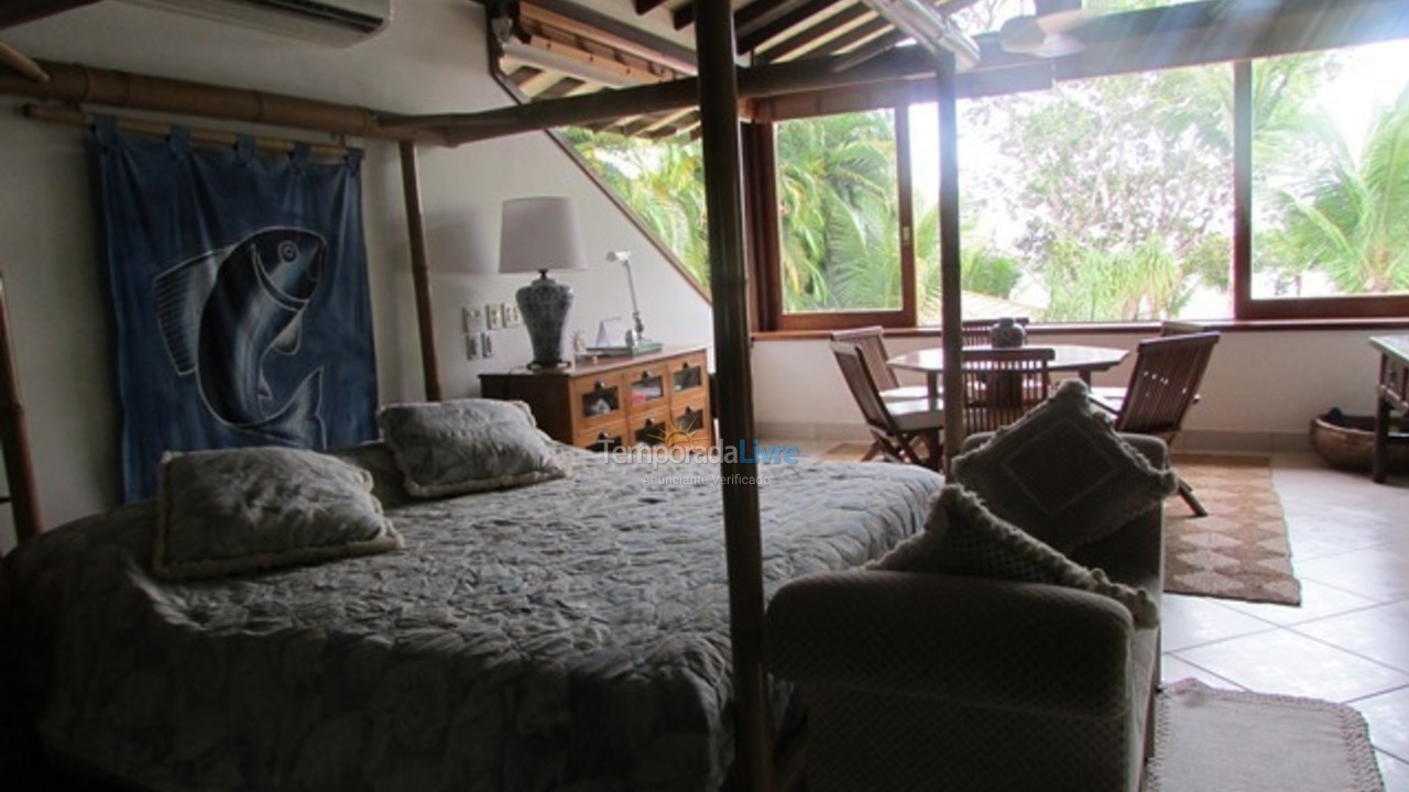 Casa para aluguel de temporada em São Sebastião (Praia da Baleia)