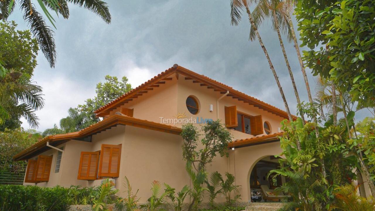 House for vacation rental in São Sebastião (Praia da Baleia)