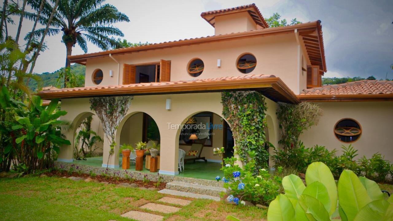 House for vacation rental in São Sebastião (Praia da Baleia)