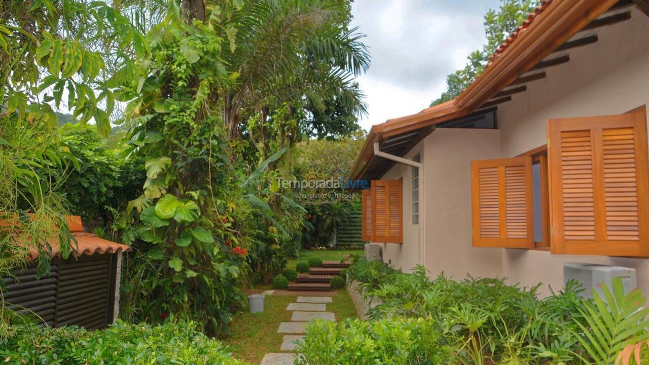 House for vacation rental in São Sebastião (Praia da Baleia)