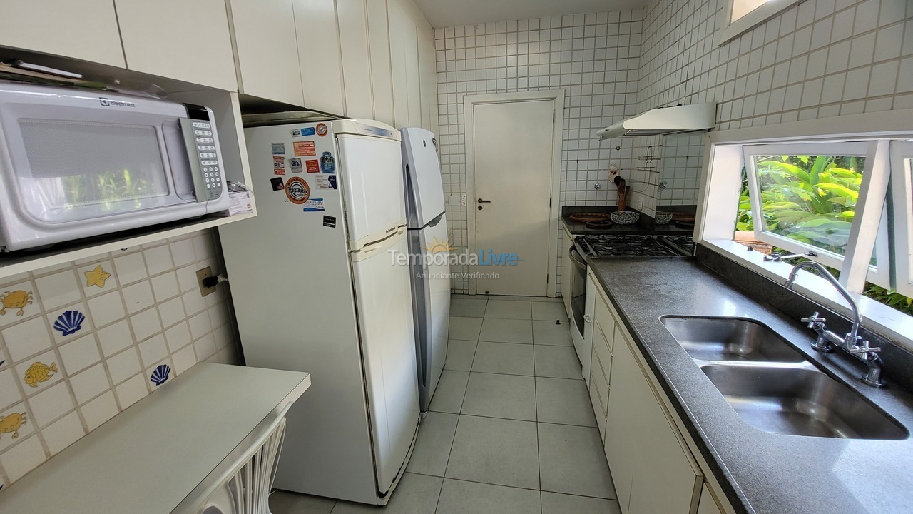 Casa para alquiler de vacaciones em São Sebastião (Praia da Baleia)