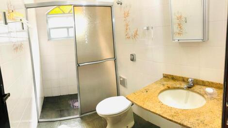 CASA SUPER CÓMODA Y VENTILADA, PISCINA con HIDROMASAJE