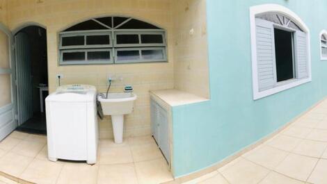 CASA SUPER CÓMODA Y VENTILADA, PISCINA con HIDROMASAJE