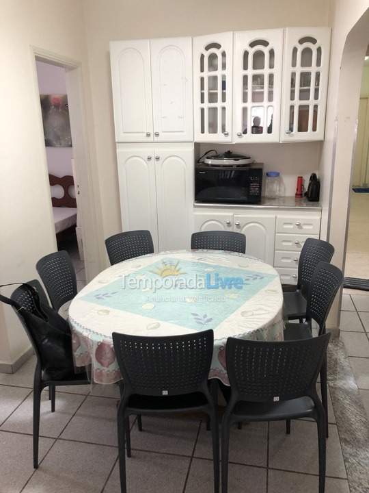 Apartment for vacation rental in Guarujá (Enseada)