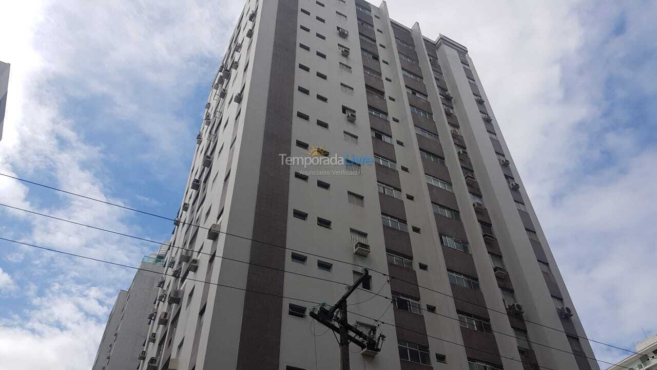 Apartamento para aluguel de temporada em Guarujá (Pitangueiras)