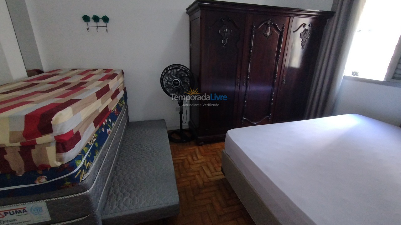 Apartamento para aluguel de temporada em Guarujá (Pitangueiras)