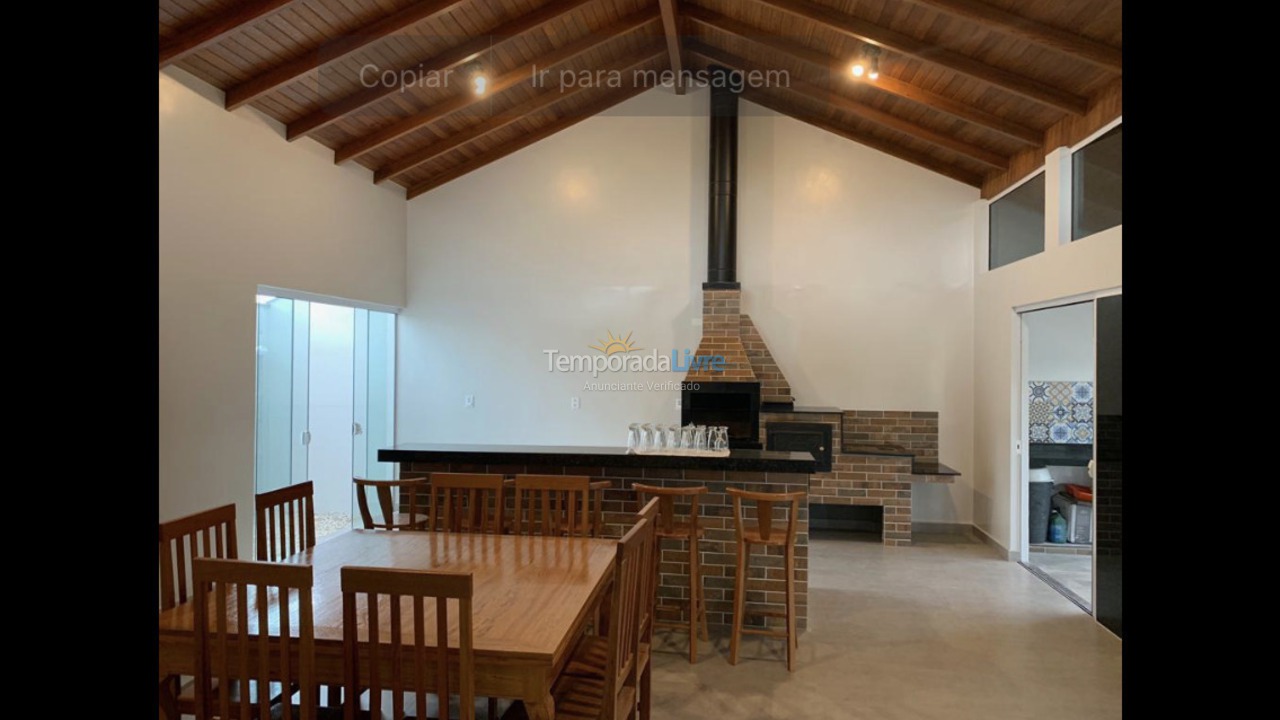 Casa para aluguel de temporada em Bombinhas (Canto Grande)