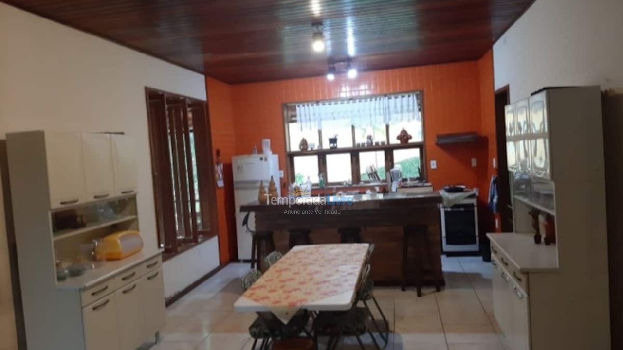 House for vacation rental in Guapimirim (Caneca Fina)