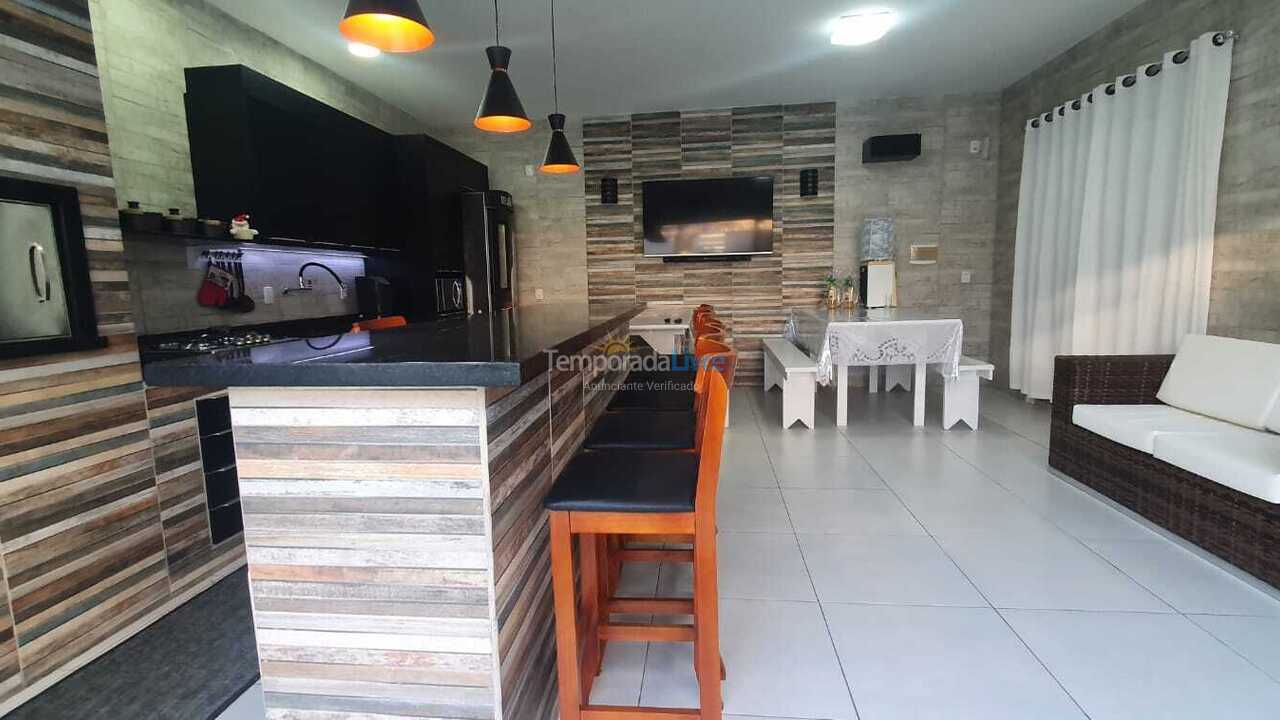 Casa para alquiler de vacaciones em São Francisco do Sul (Prainha)