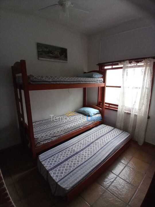 Casa para aluguel de temporada em Ubatuba (Lagoinha)