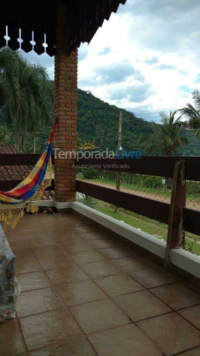 Casa para aluguel de temporada em Ubatuba (Lagoinha)