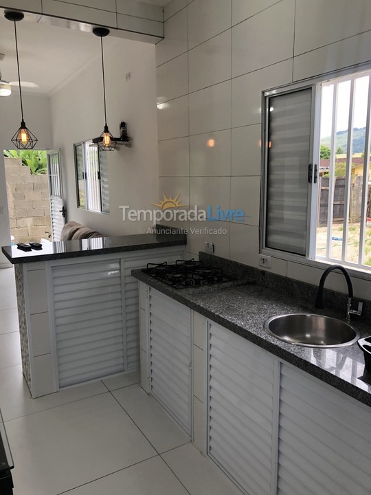 Casa para aluguel de temporada em Ubatuba (Maranduba)