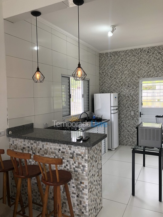 Casa para aluguel de temporada em Ubatuba (Maranduba)