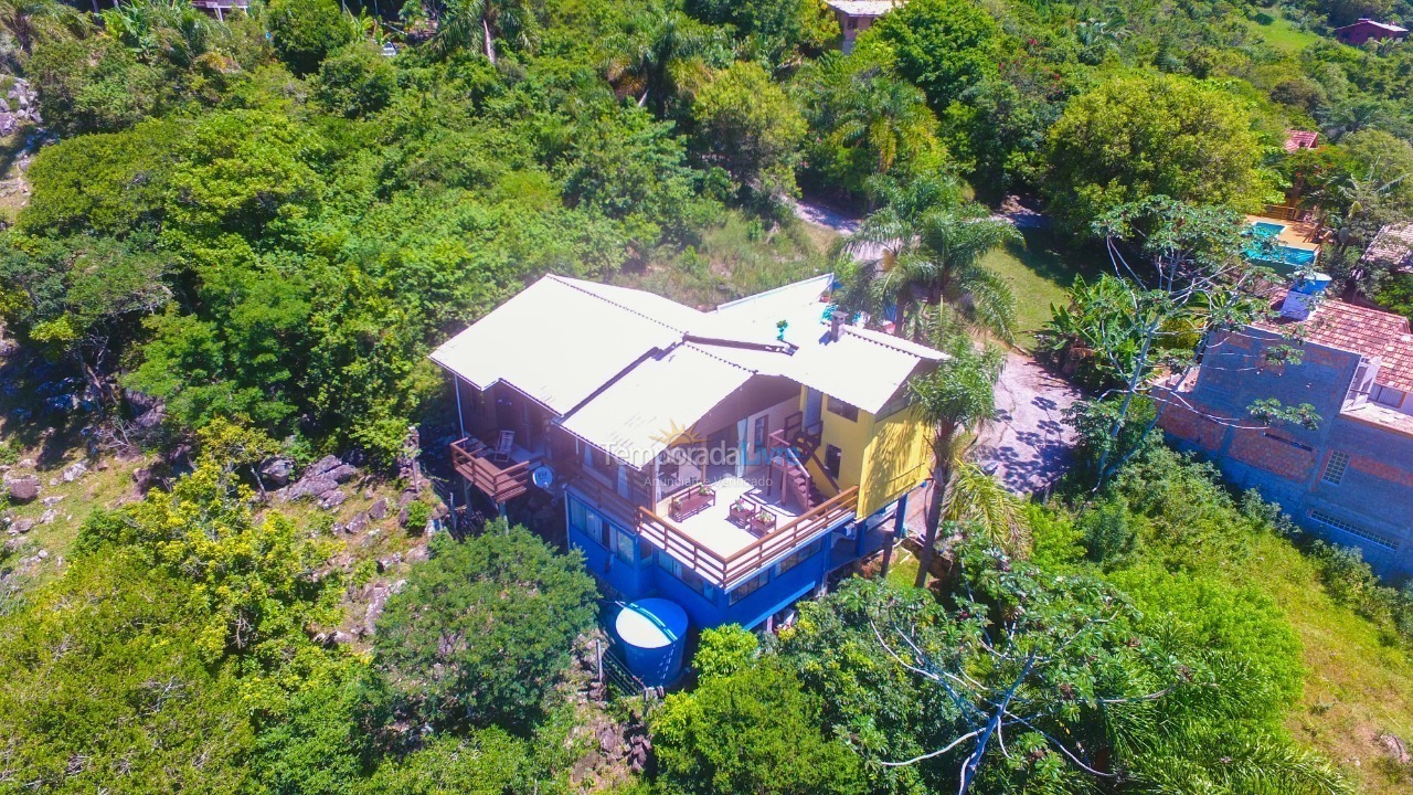 Casa para aluguel de temporada em Garopaba (Praia da Gamboa)