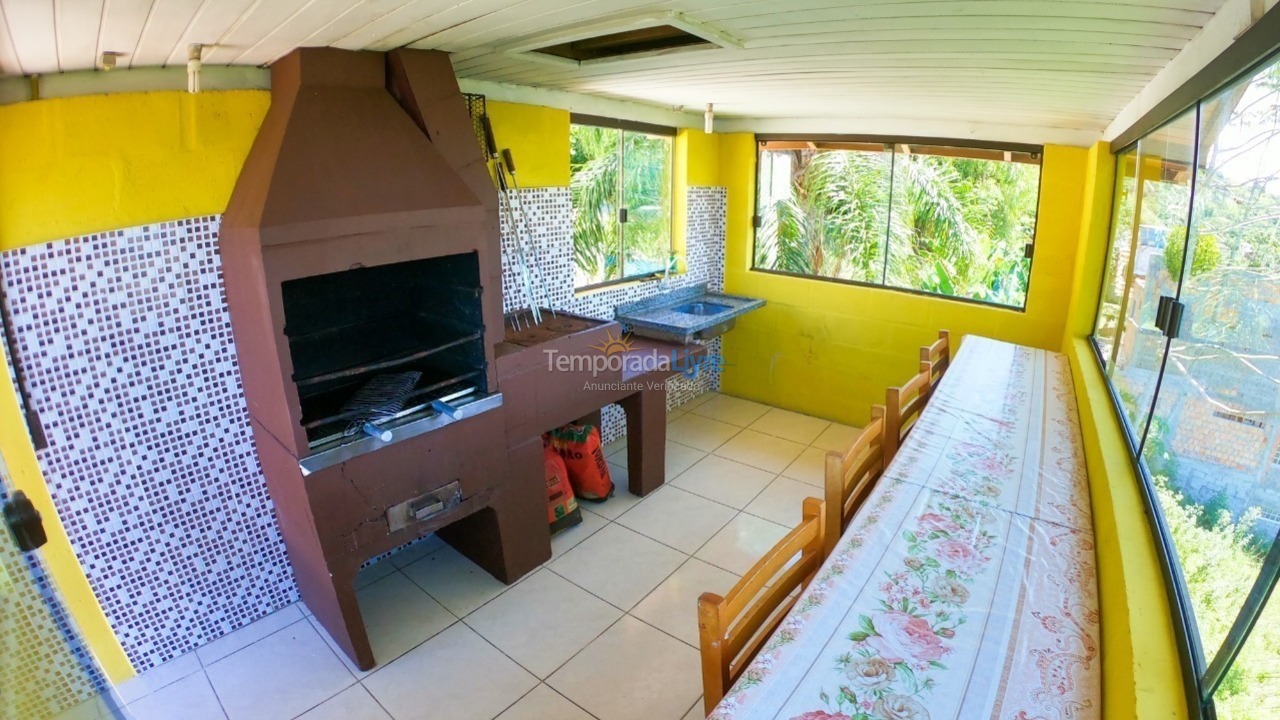 Casa para aluguel de temporada em Garopaba (Praia da Gamboa)