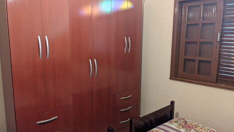 Quarto 3 camas solteiro