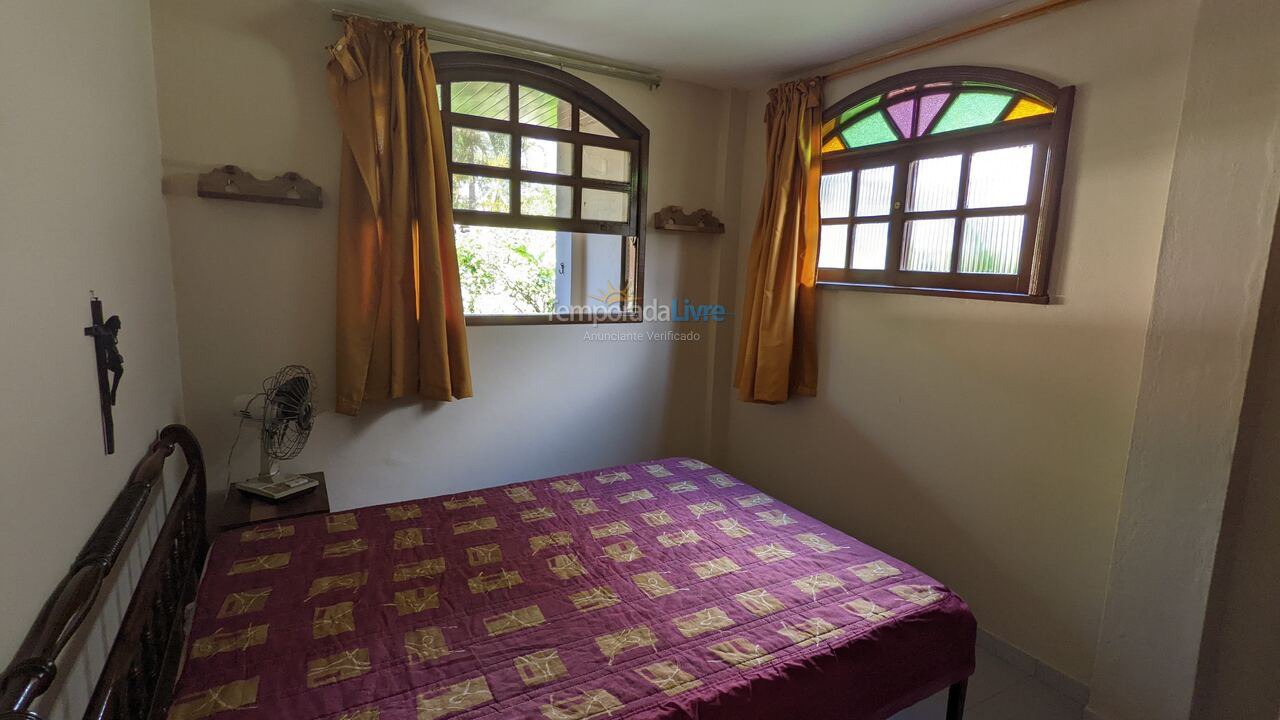 Casa para alquiler de vacaciones em São Pedro da Aldeia (Praia Linda)