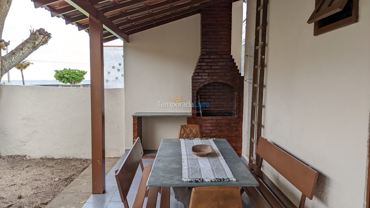 Casa para alquiler de vacaciones em São Pedro da Aldeia (Praia Linda)