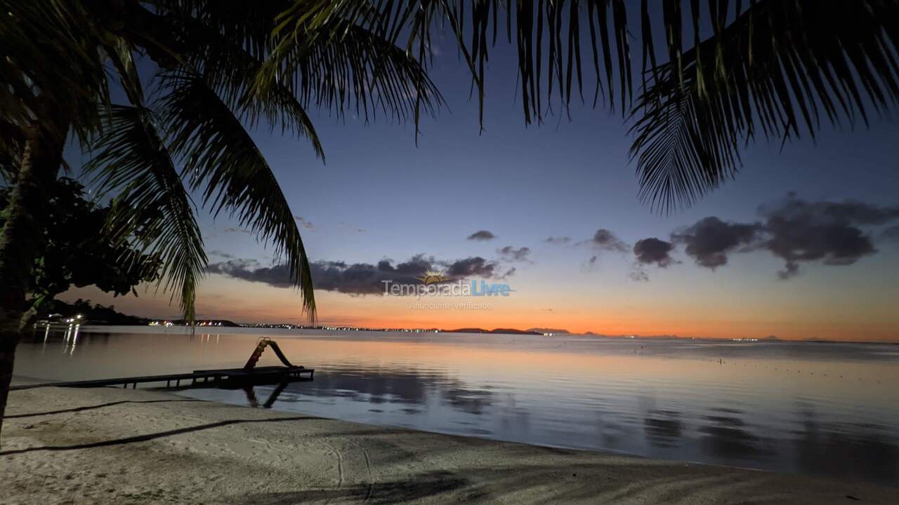 Casa para alquiler de vacaciones em São Pedro da Aldeia (Praia Linda)