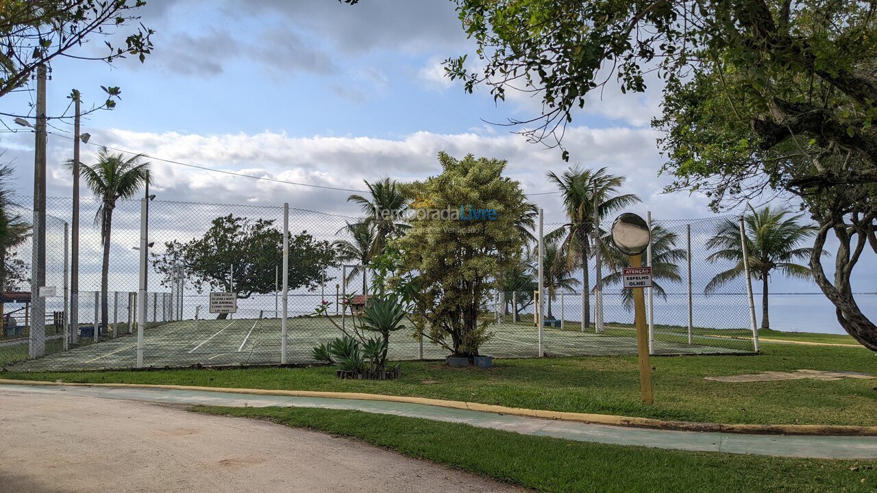 Casa para alquiler de vacaciones em São Pedro da Aldeia (Praia Linda)