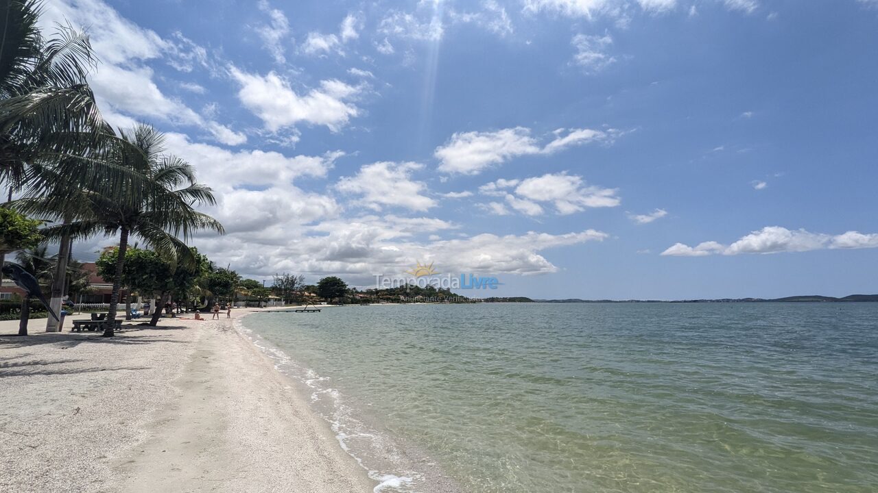 Casa para alquiler de vacaciones em São Pedro da Aldeia (Praia Linda)