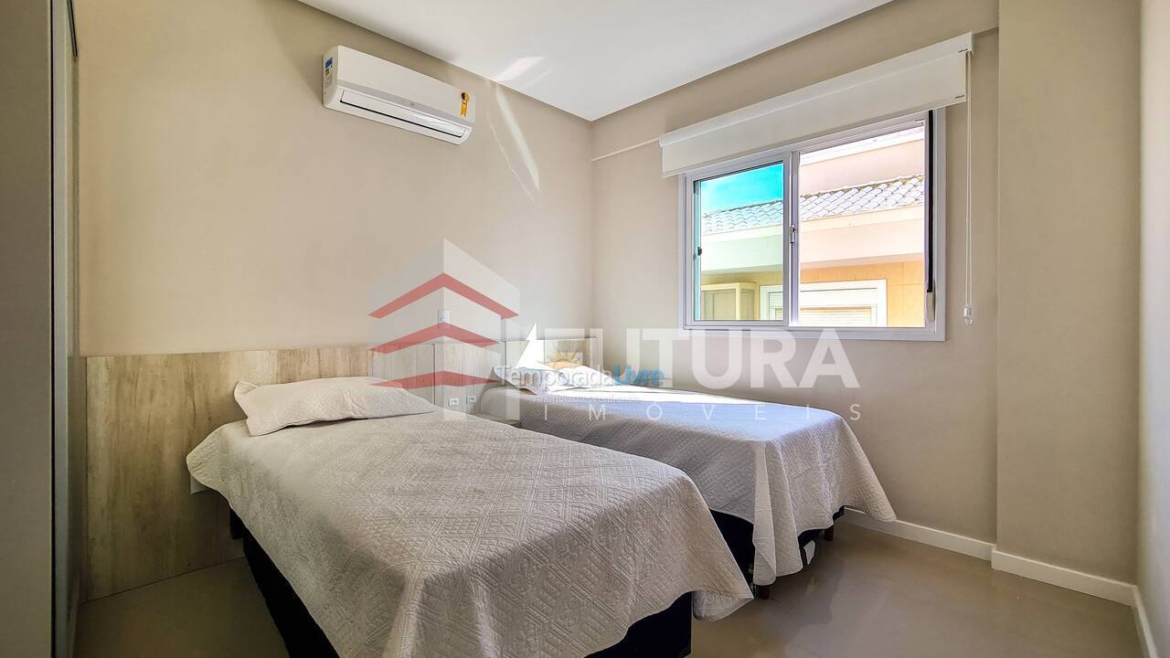 Apartamento para aluguel de temporada em Bombinhas (Canto Grande)