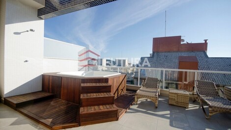 ÁTICO CON JACUZZI- PRAIA DO MARISCAL- BOMBINHAS- SC (LA167F)