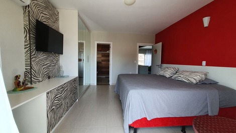 Adosado a 200mts del mar con piscina climatizada y cubierta