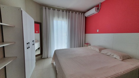 Adosado a 200mts del mar con piscina climatizada y cubierta