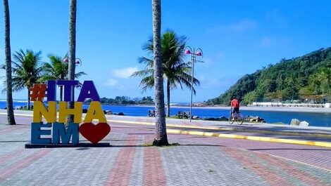 Apartamento con vista al mar 2 dormitorios 2 baños centro de Itanhaém