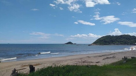 Praia do centro bem pertinho do apartamento