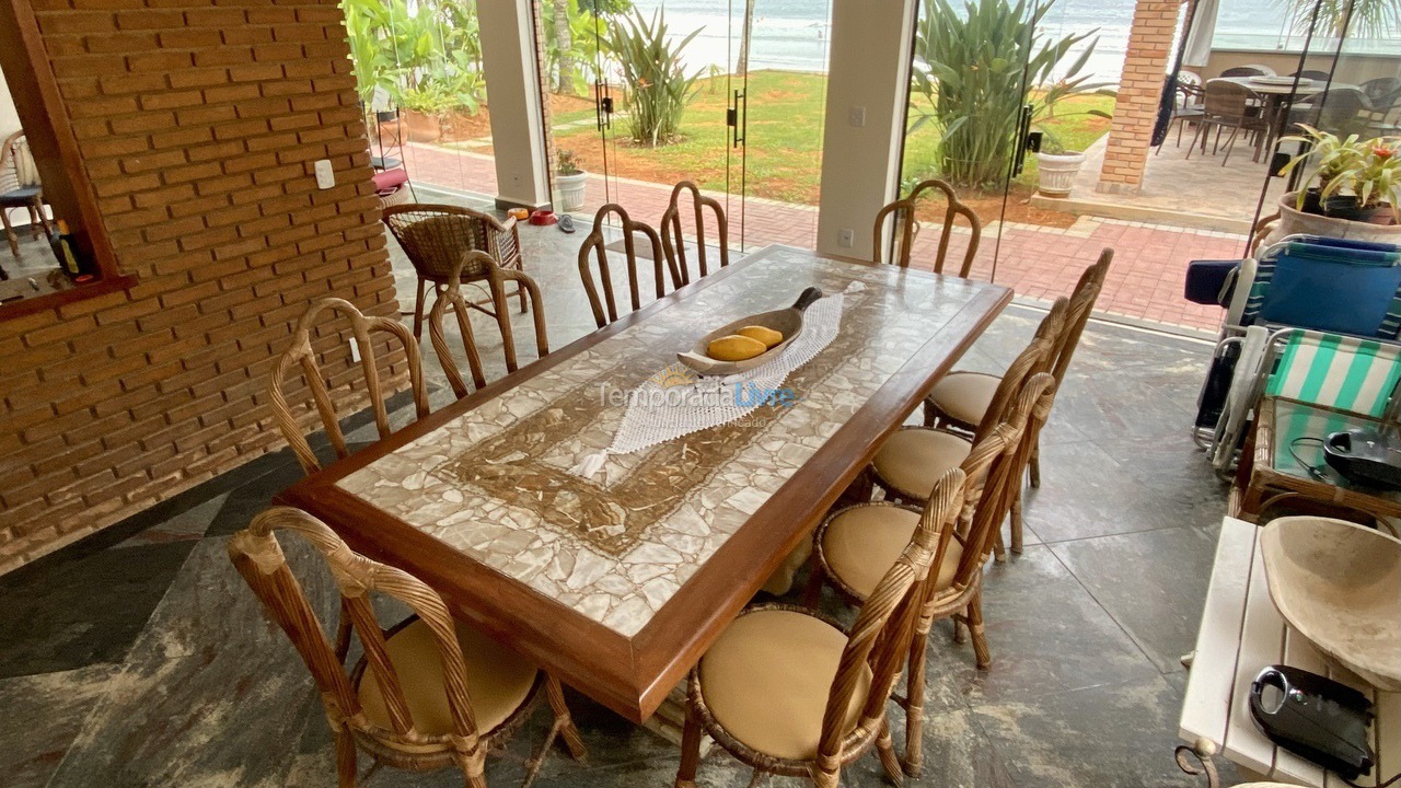 Casa para aluguel de temporada em Ubatuba (Maranduba)