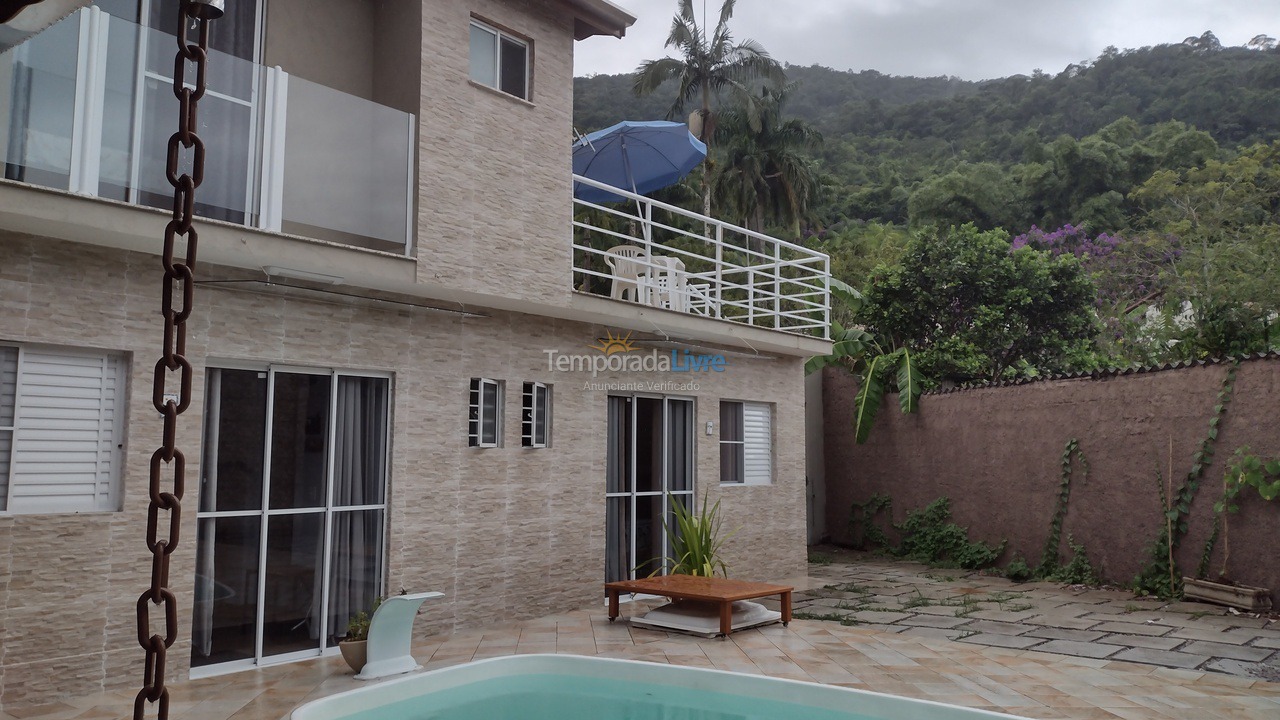 Casa para alquiler de vacaciones em Ubatuba (Tabatinga)