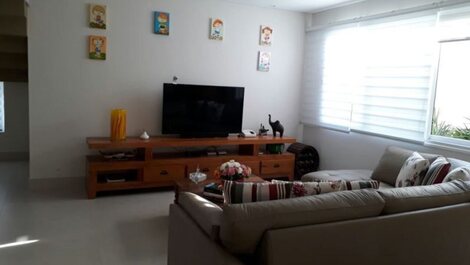 LUXURY HOUSE ON JUQUEHY BEACH