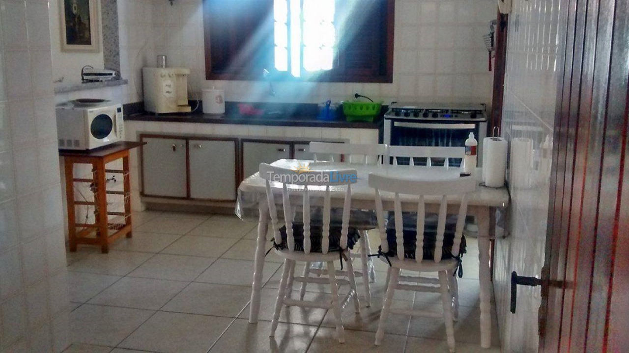 Casa para alquiler de vacaciones em Cabo Frio (Peró)