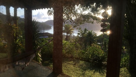 CASA EM PARATY! PRIVATIVA PARA A FAMÍLIA!