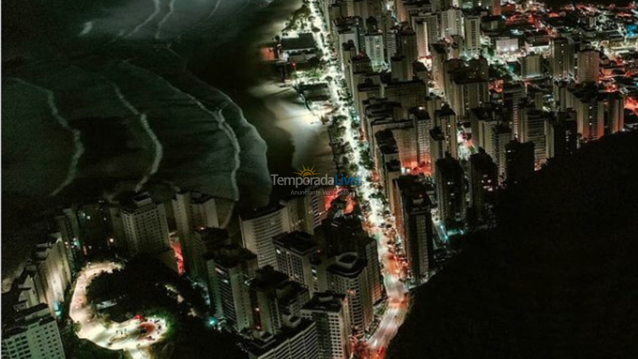 Apartamento para aluguel de temporada em Guarujá (Pitangueiras)