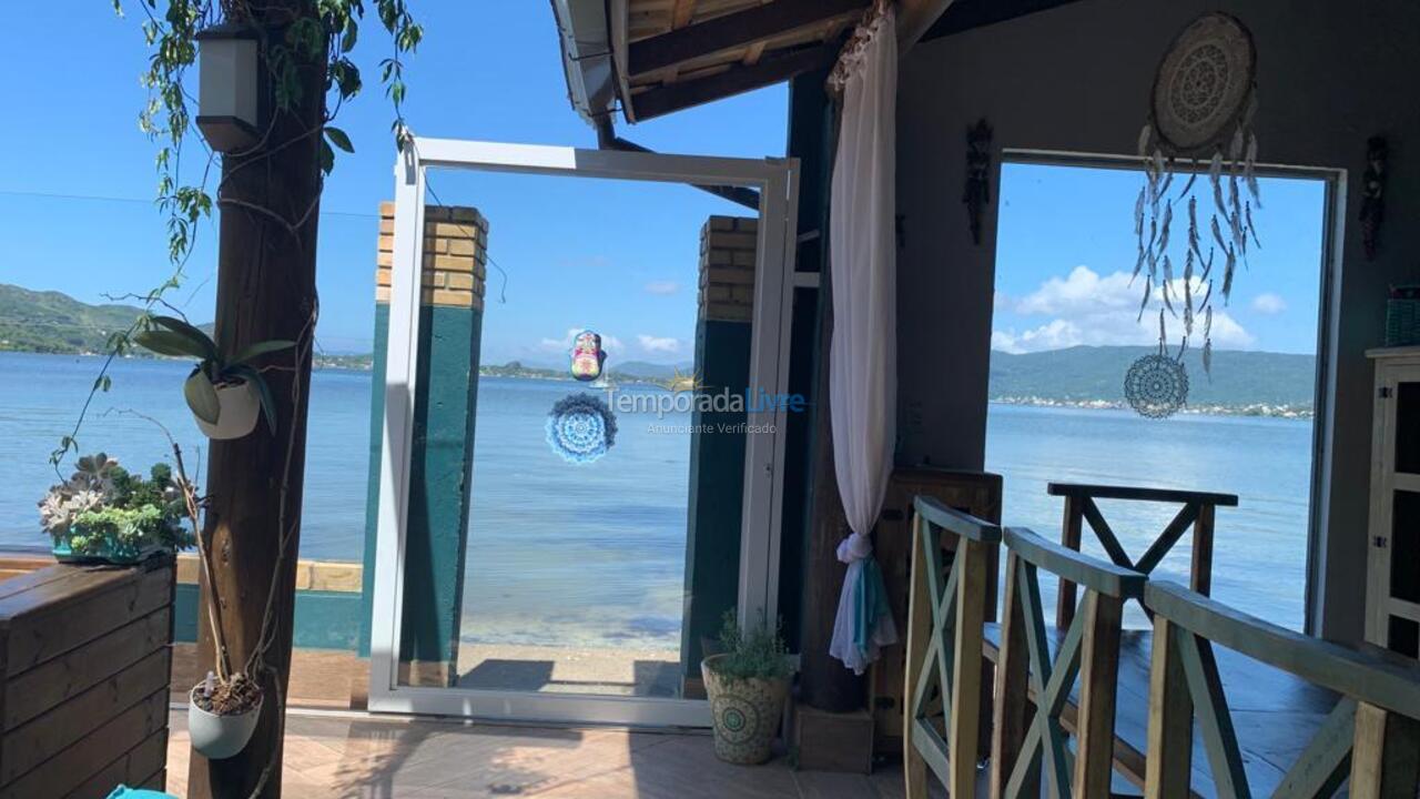 Casa para aluguel de temporada em Florianópolis (Barra da Lagoa)