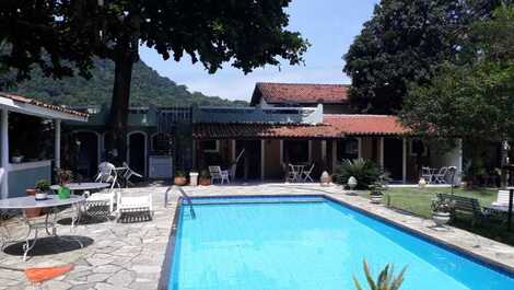 Casa para alugar em São Sebastião - Perequê