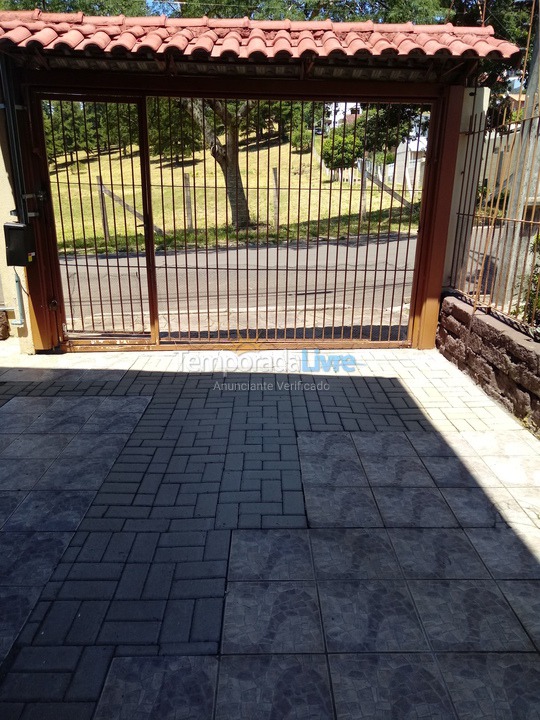 Casa para aluguel de temporada em Novo Hamburgo (Bairro Sao Jose)