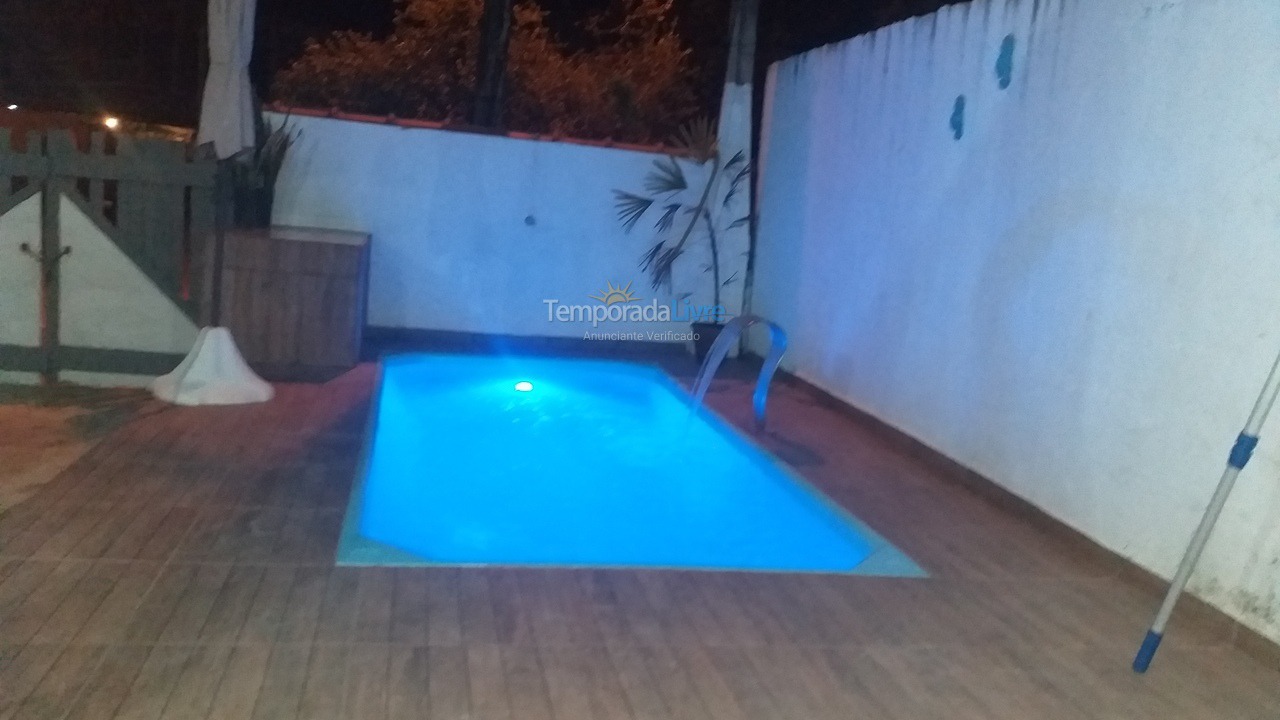 Casa para alquiler de vacaciones em Ubatuba (Lagoinha)