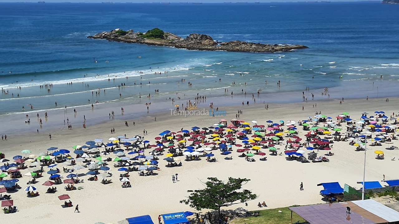 Apartamento para aluguel de temporada em Guarujá (Pitangueiras)