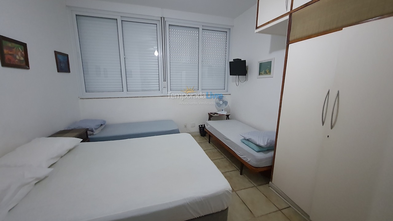 Apartamento para aluguel de temporada em Guarujá (Pitangueiras)