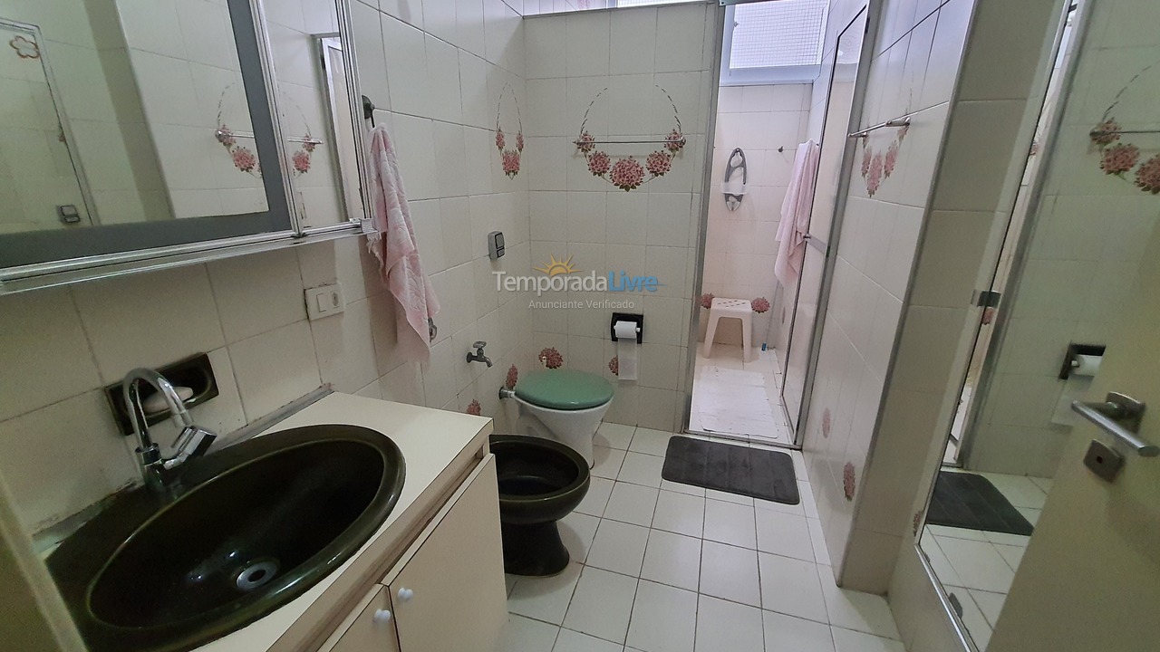 Apartamento para aluguel de temporada em Guarujá (Pitangueiras)