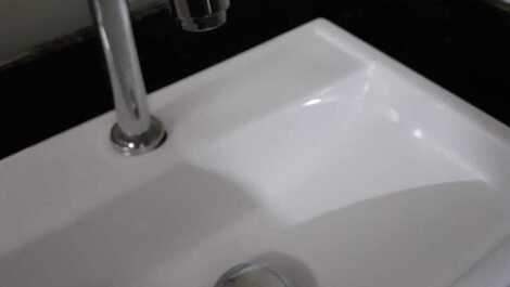 Bela Casa com 3 quartos mobiliada na Zona Leste